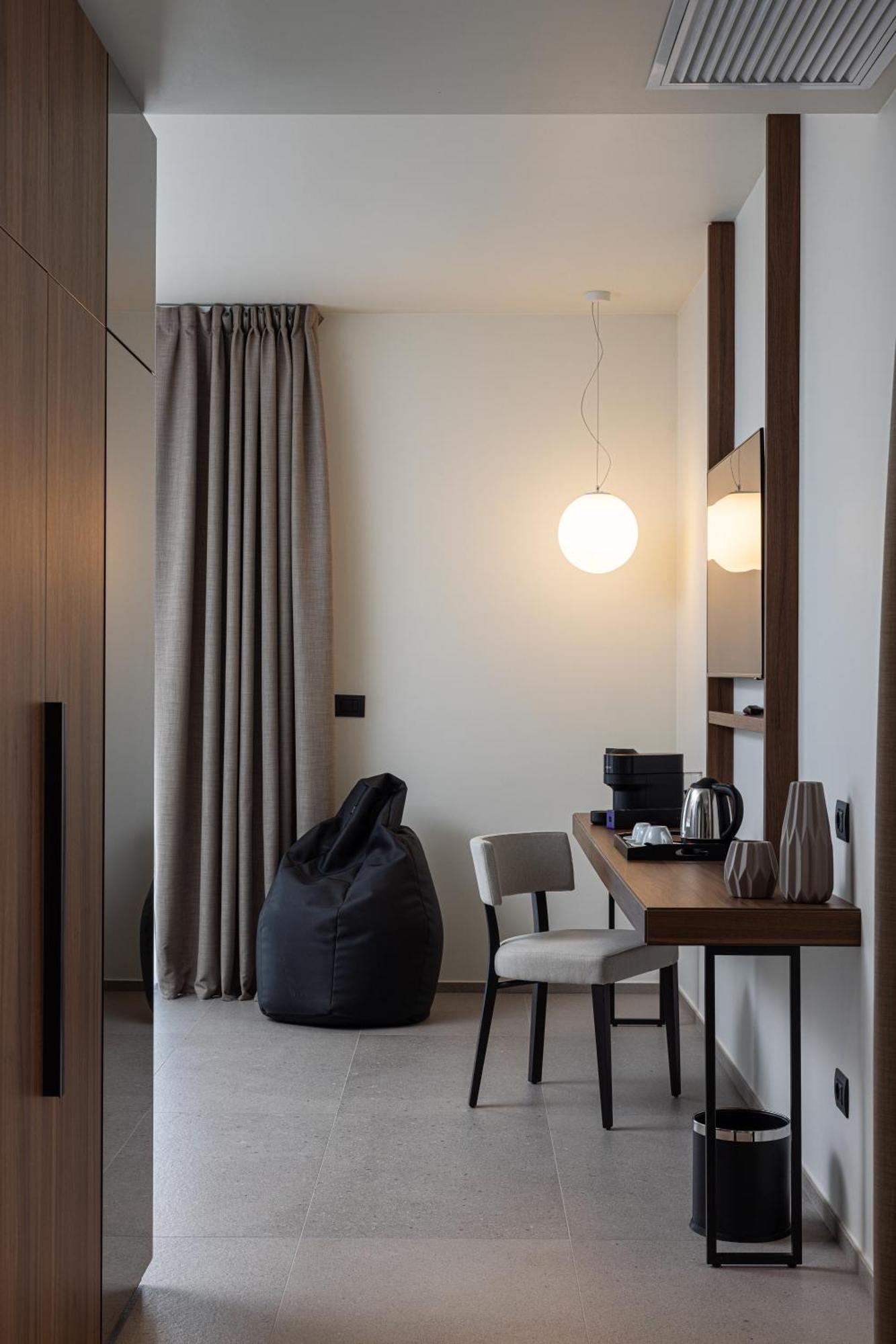 בארי B21 Lifestyle Hotel מראה חיצוני תמונה