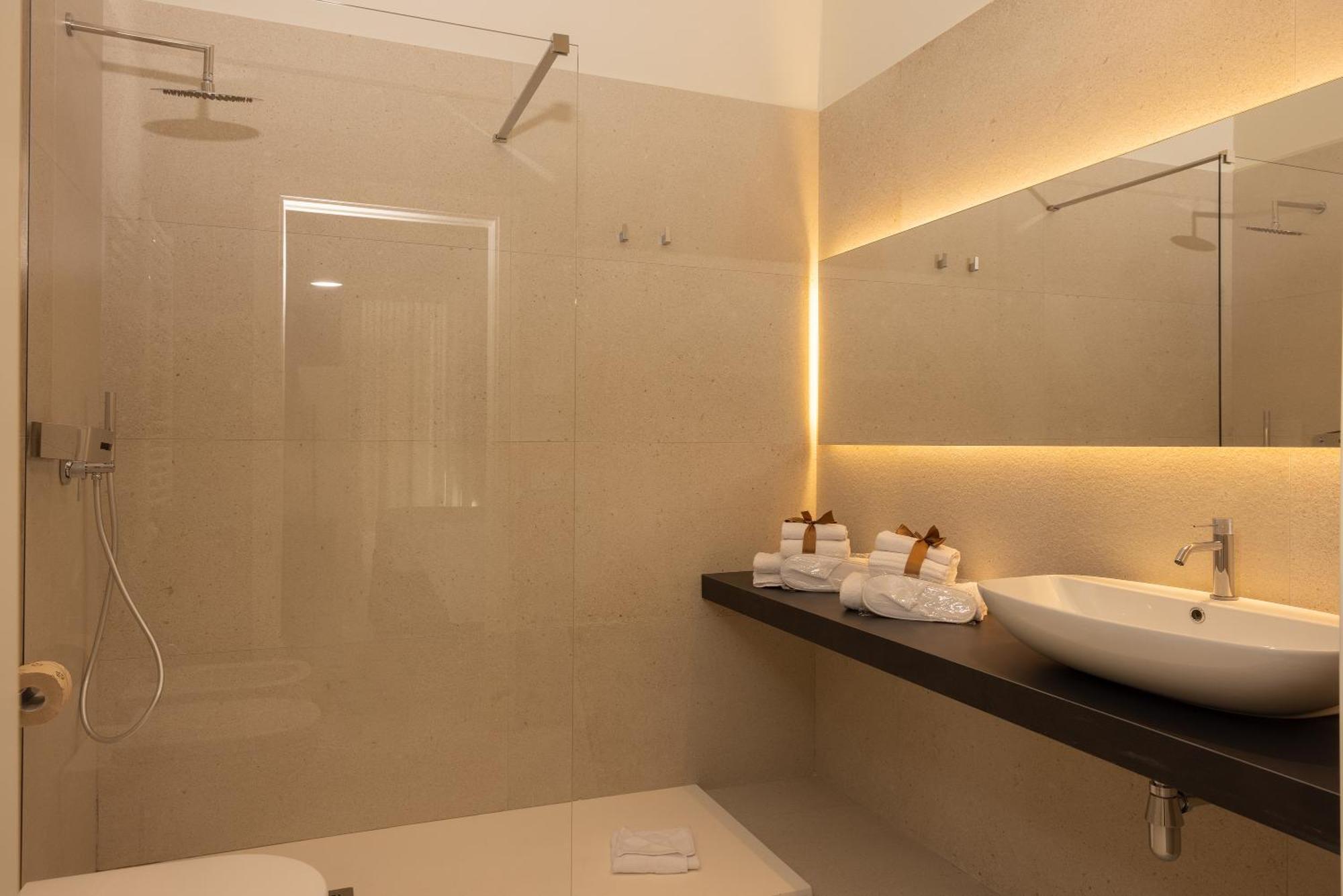 בארי B21 Lifestyle Hotel מראה חיצוני תמונה